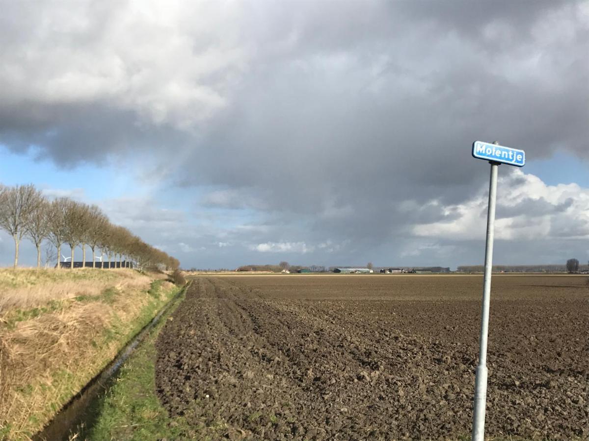 Slapen bij de Zeeuwse Lala Bed and Breakfast IJzendijke Buitenkant foto